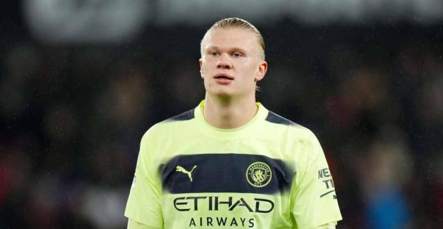 中足联：中超国内球员年薪上限500万元，外援年薪封顶300万欧元（中足联明确薪资帽：中超本土球员年薪不超500万元，外援上限300万欧元）